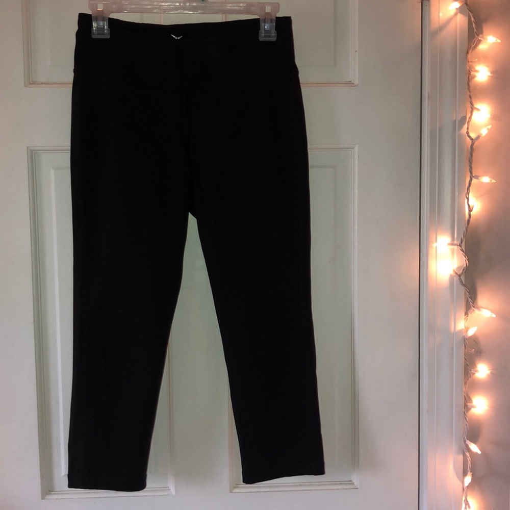 Capri workout leggings
